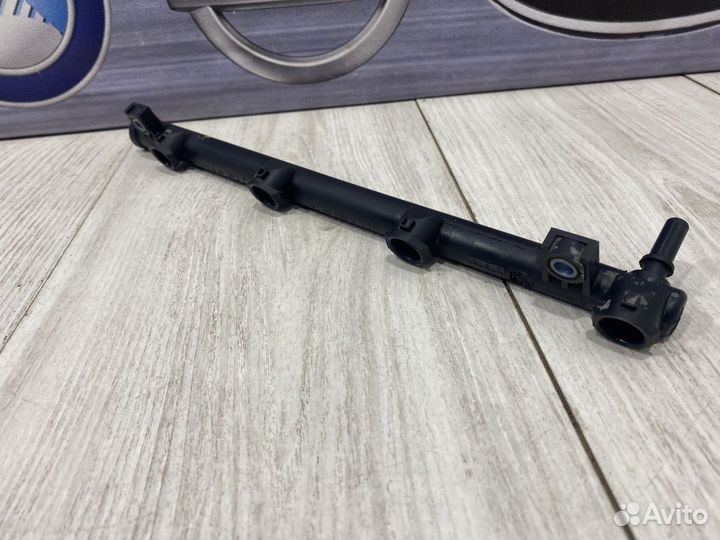 Рампа топливная Renault symbol 2 NEW 08