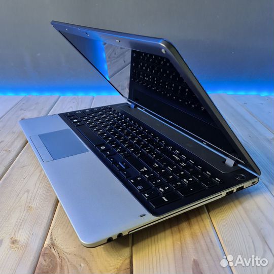 Ноутбук Samsung NP355V5C