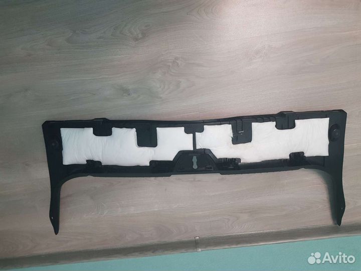 Обивка задней панели богажника