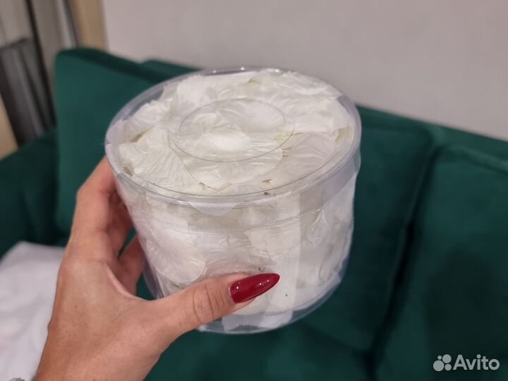 Искусственные лепестки роз