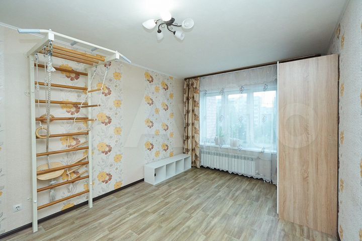 2-к. квартира, 65 м², 6/10 эт.