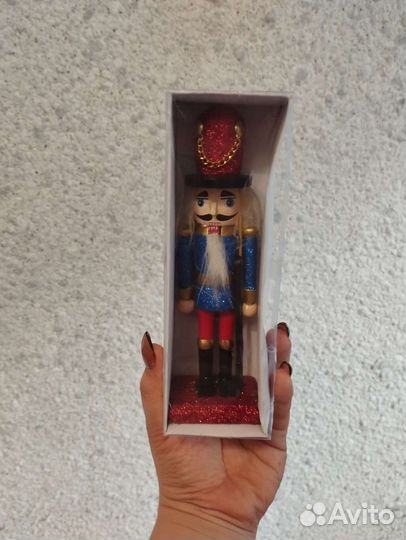 Кукла щелкунчик