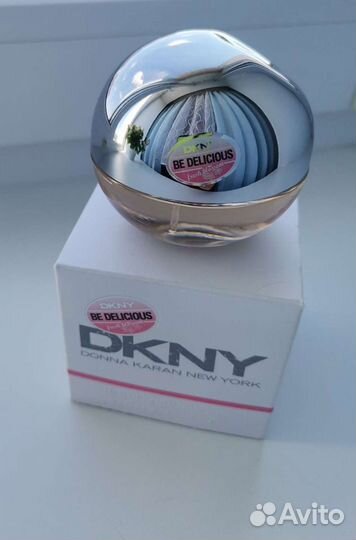Парфюмерная женская вода dkny