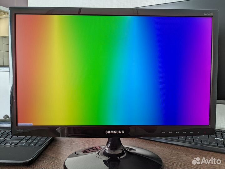 Монитор Samsung 22 дюйма