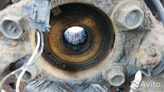 Ступица передняя правая toyota RAV 4 ZSA3 (92A11N9