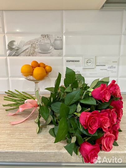 Кухня на заказ под потолок