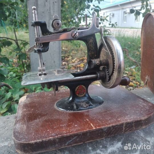 Швейная машинка редкая