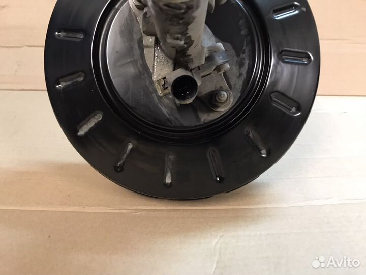 Усилитель тормозов вакуумный Skoda Rapid