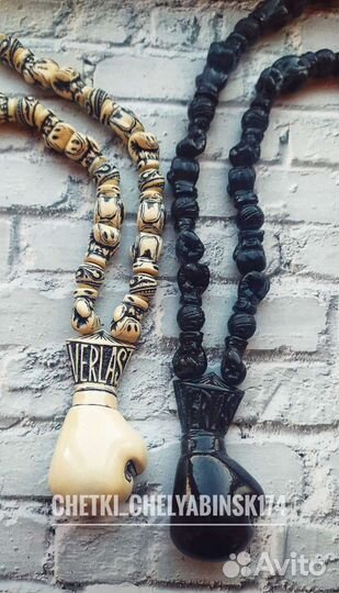 Четки в машину на зеркало заднего вида