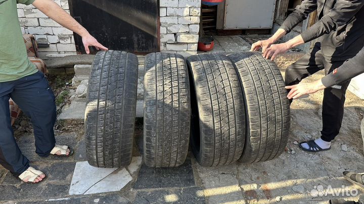 Bridgestone Dueler H/T 285/45 R22