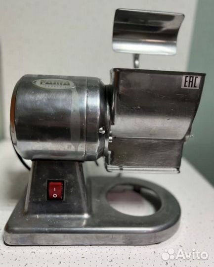 Сыротерка Fama для твердых сыров