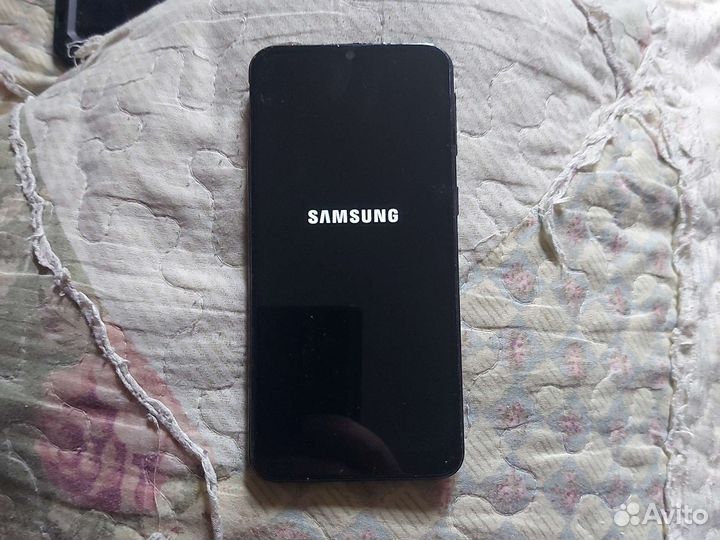 Телефон Samsung galaxy А40