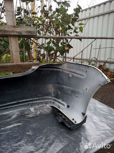 Бампер задний Toyota Prius