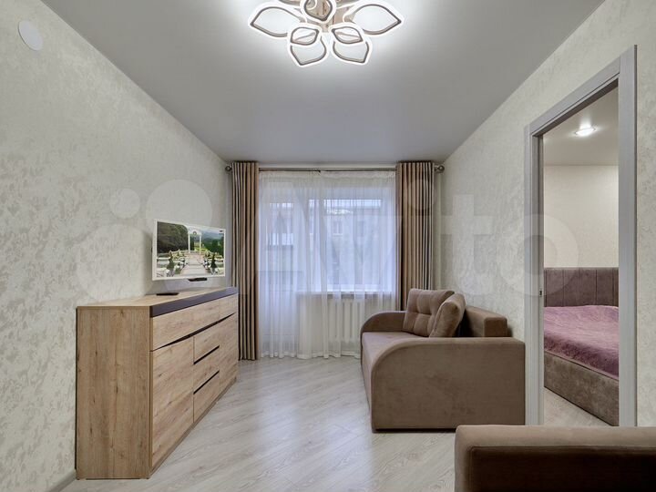 2-к. квартира, 37 м², 2/5 эт.