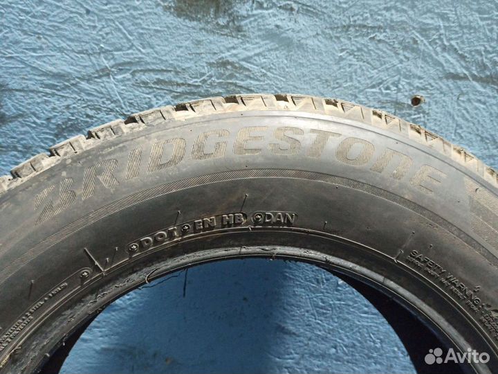 Bridgestone Blizzak WS-80 215/65 R16 98H