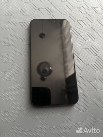 iPhone Xs, 64 ГБ