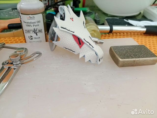 Кожаный брелок - маска дракона. Натуральная кожа