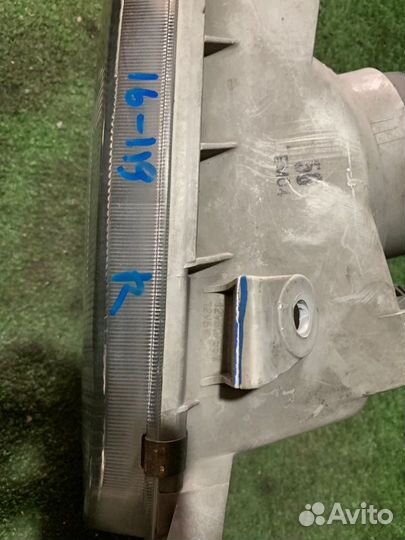 Фара передняя правая Toyota Corsa EL50