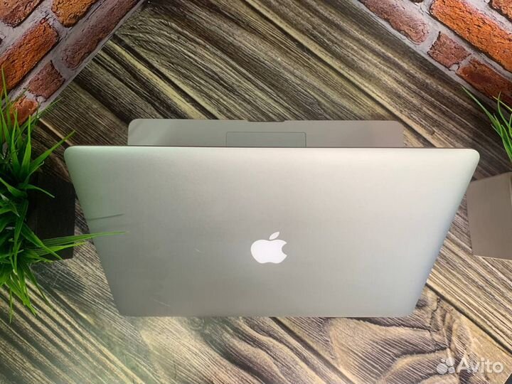 Apple MacBook Pro 15 Retina/i7/16gb/SSD/256gb