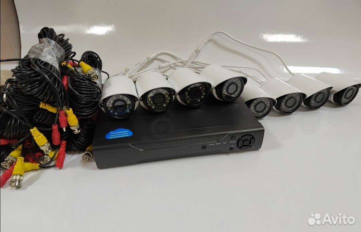 Комплект видеонаблюдения на 8 камер