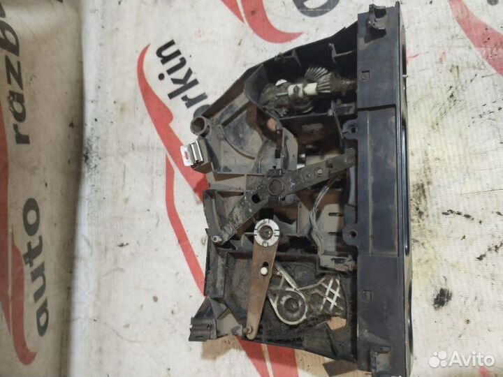 Блок управления климат-контролем Toyota Carina E