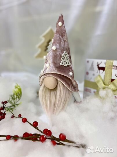 Новогодний гном