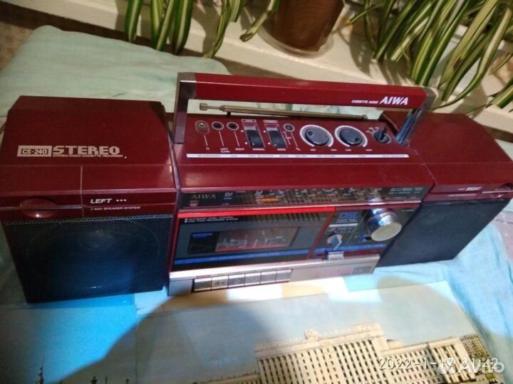 Магнитола редкая aiwa-CS240 (не использовалась)