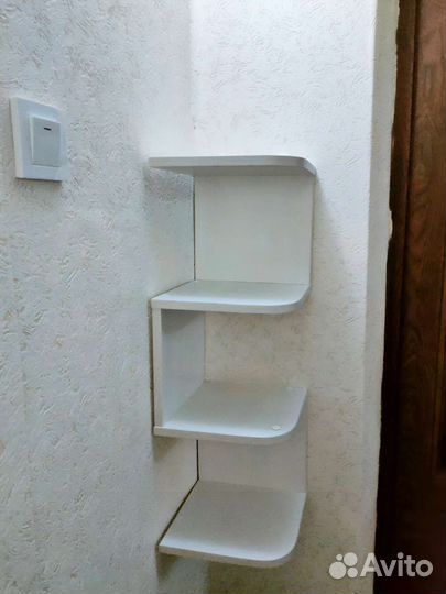 Полка настенная угловая