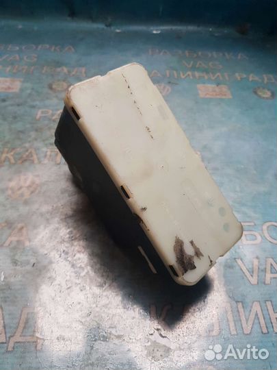 Компрессор центрального замка Audi c4. 4A0862257G