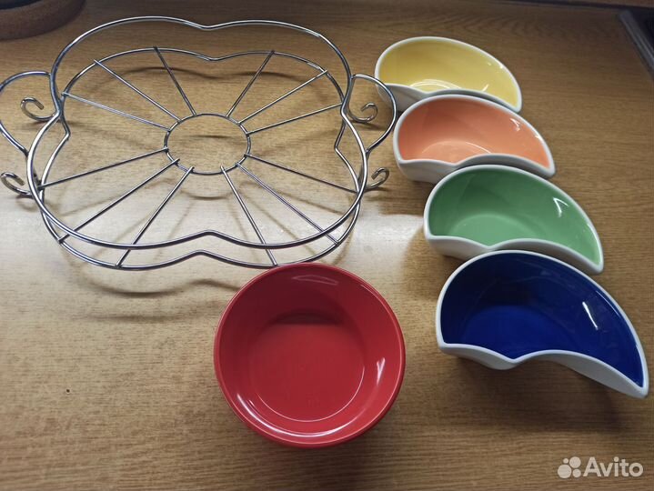 Менажница на металлической подставке