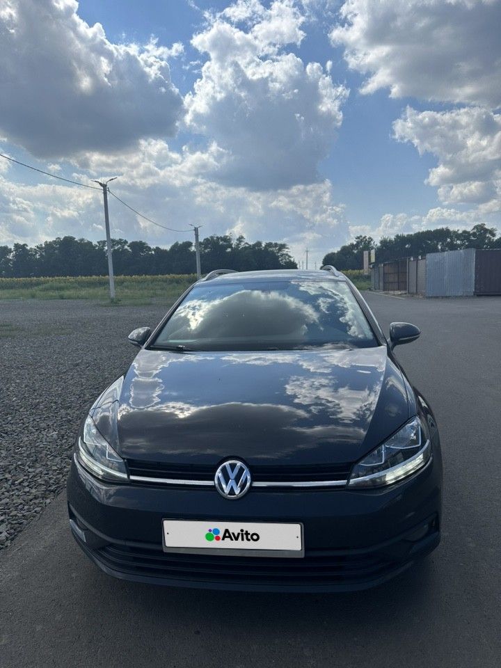 Volkswagen Golf: фото владельца