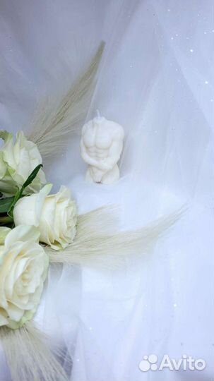 Свечи ручной работы из натурального воска. Декор