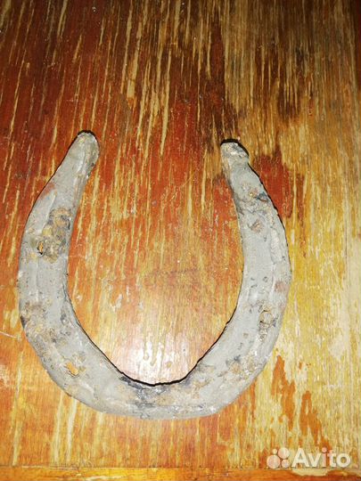 Подковы старинные на счастье