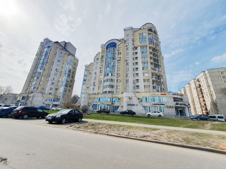 2-к. квартира, 65 м², 10/14 эт.