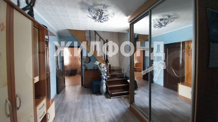 Дом 100 м² на участке 5 сот.