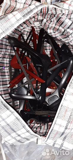 Вешалки для верхней одежды, просто одежды, брюк