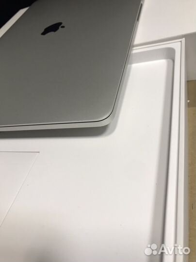 На Зч Macbook 15 i9 32gb 2tb vega