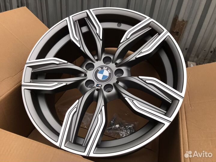 Новые литые диски на BMW G20 G30 Одноширокие