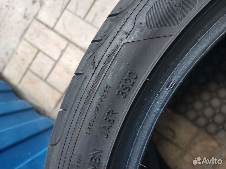Goodyear Eagle F1 Asymmetric 3 245/40 R19 и 275/35 R19 98Y