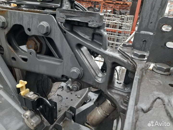 Кронштейн усилителя переднего бампера (левый)