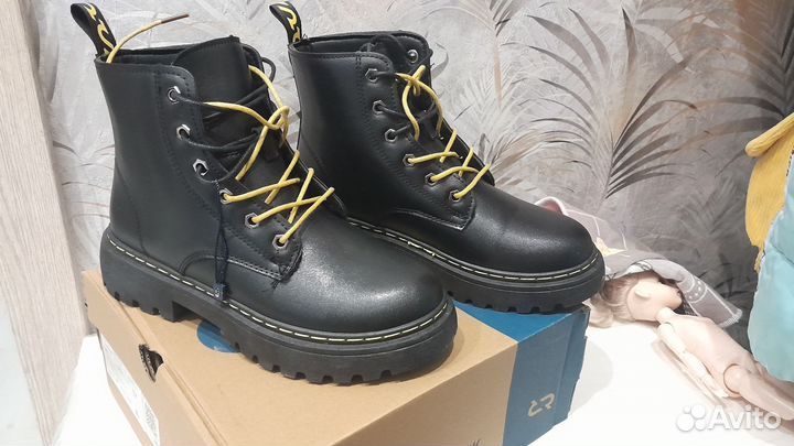 Ботинки осенние