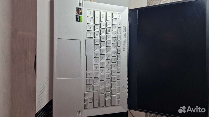 Asus rog zephyrus g14