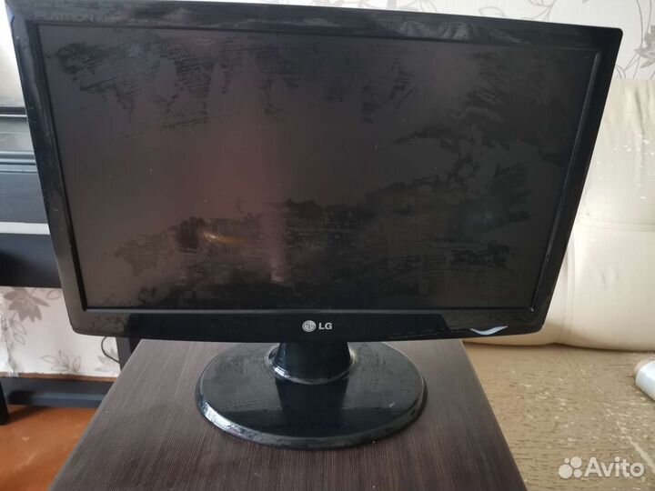 Монитор LG