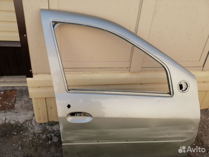 Дверь передняя правая renault logan 1 бу