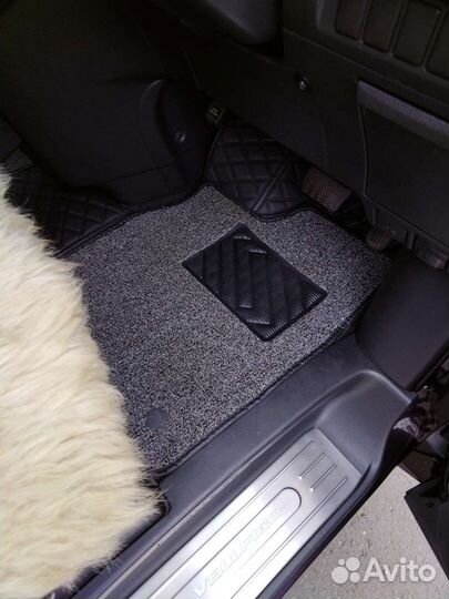 Накладки на пороки Тойота Велфаер