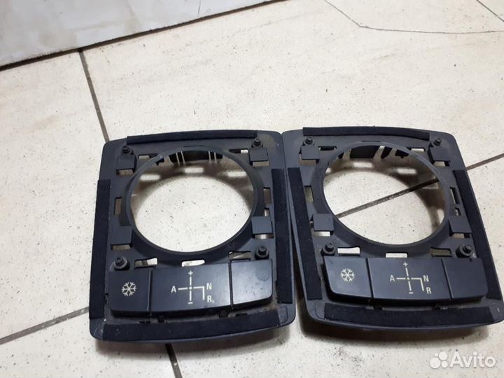 Накладка декоративная Opel Astra H 2004-2014