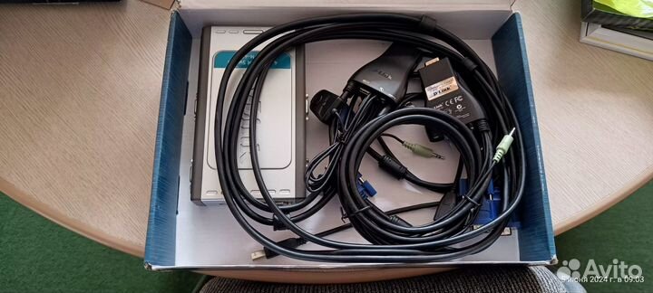 Переключатель D-link dkvm-4u