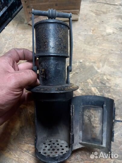 Старинный фонарь