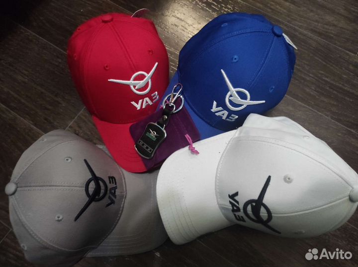 УАЗ Бейсболка + брелок отличный подарок