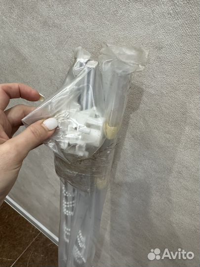 Карниз с подъемным механизмом для римской шторы